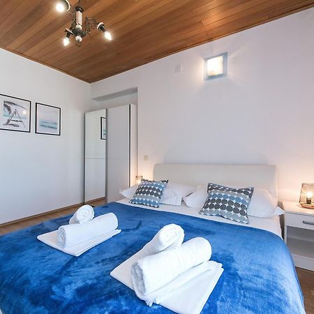 Apartments With A Parking Space Brela, Makarska - 16603 Номер фото