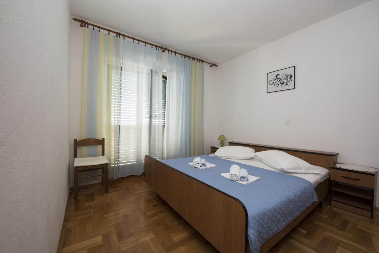 Apartments With A Parking Space Brela, Makarska - 16603 Экстерьер фото
