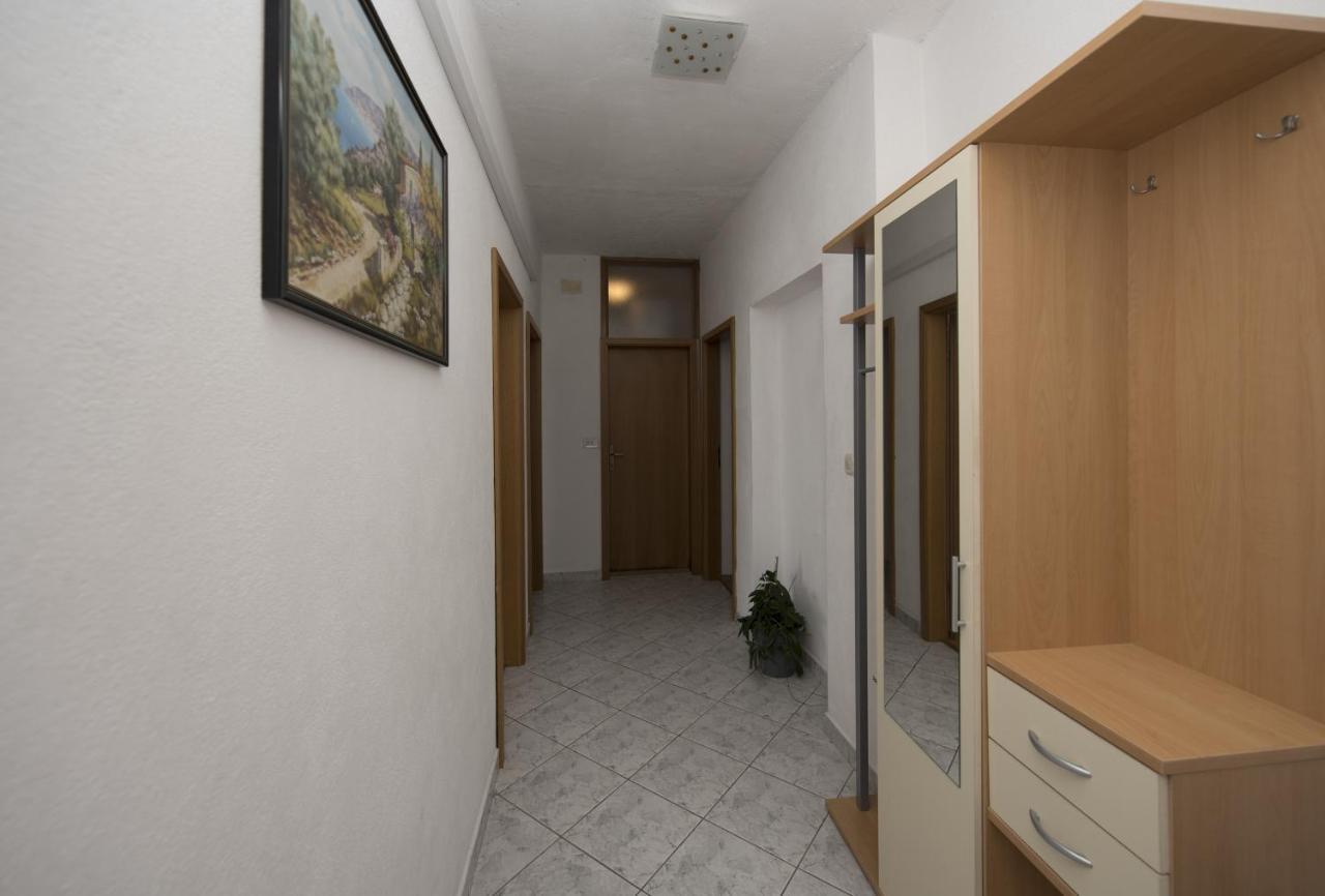 Apartments With A Parking Space Brela, Makarska - 16603 Экстерьер фото