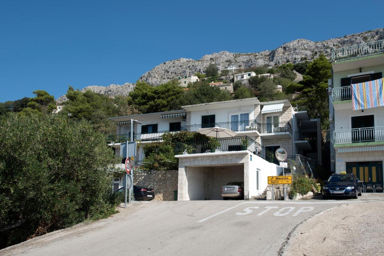 Apartments With A Parking Space Brela, Makarska - 16603 Экстерьер фото